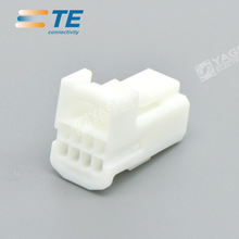 TE / AMP Connector 1376352-1