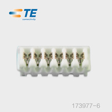 Connecteur TE/AMP 173977-6