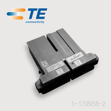 TE/AMP コネクタ 1827570-2